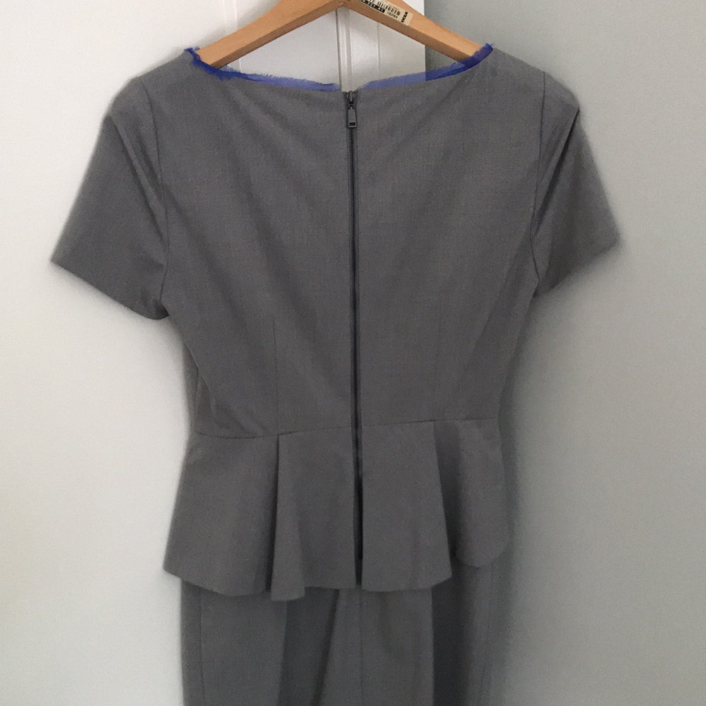 Elie Tahari Gray Dress with Blue Accents - Picture 4 of 4